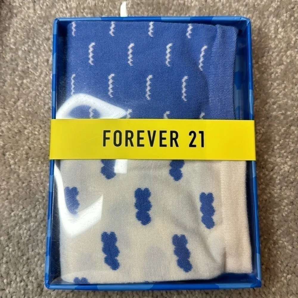 New in Package Bundle of 2 Packs - 4 Pairs Forever 21 Today's Mood Socks Sz 9-11